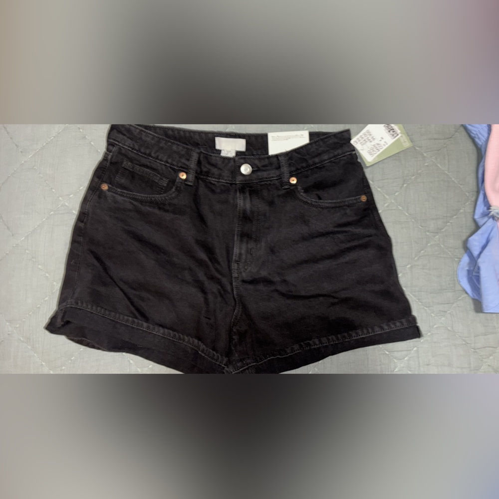 brand New Black H&M shorts
